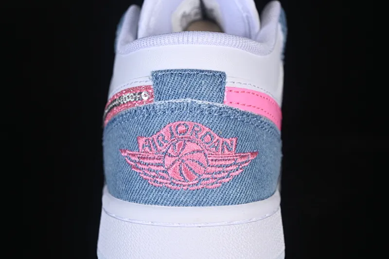 All categories Air Jordan Jordan series basketball shoes Air Jordan 1 Low Air Jordan 1 Low AJ1 Joe 1 white and blue denim pink diamond hook low-top casual sneakers HQ2001-400